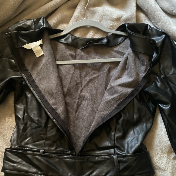 HM Elegant Black Women's romper size S like new - Picture 7 of 13